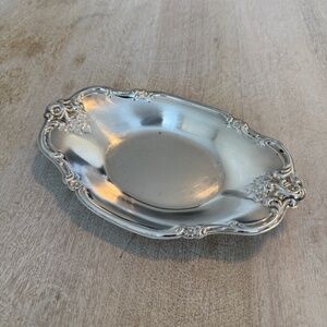 Vintage International Silver Co. 448 Candy Dish